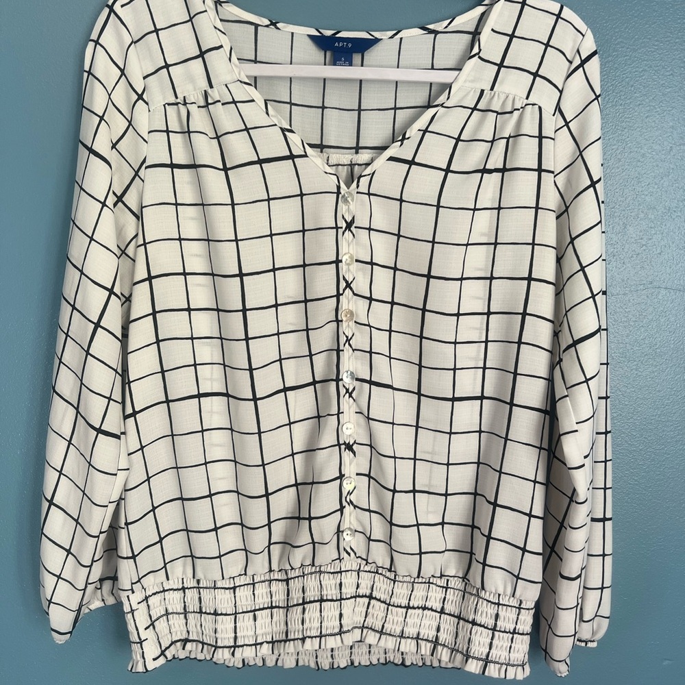 Women's Black and White Checkered Top